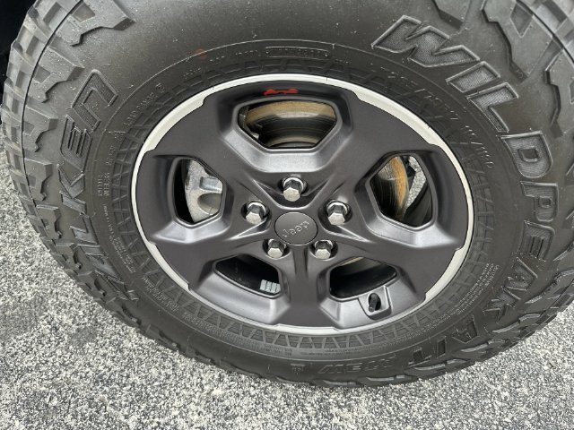 Used 2023 Gray Jeep Rubicon image 20