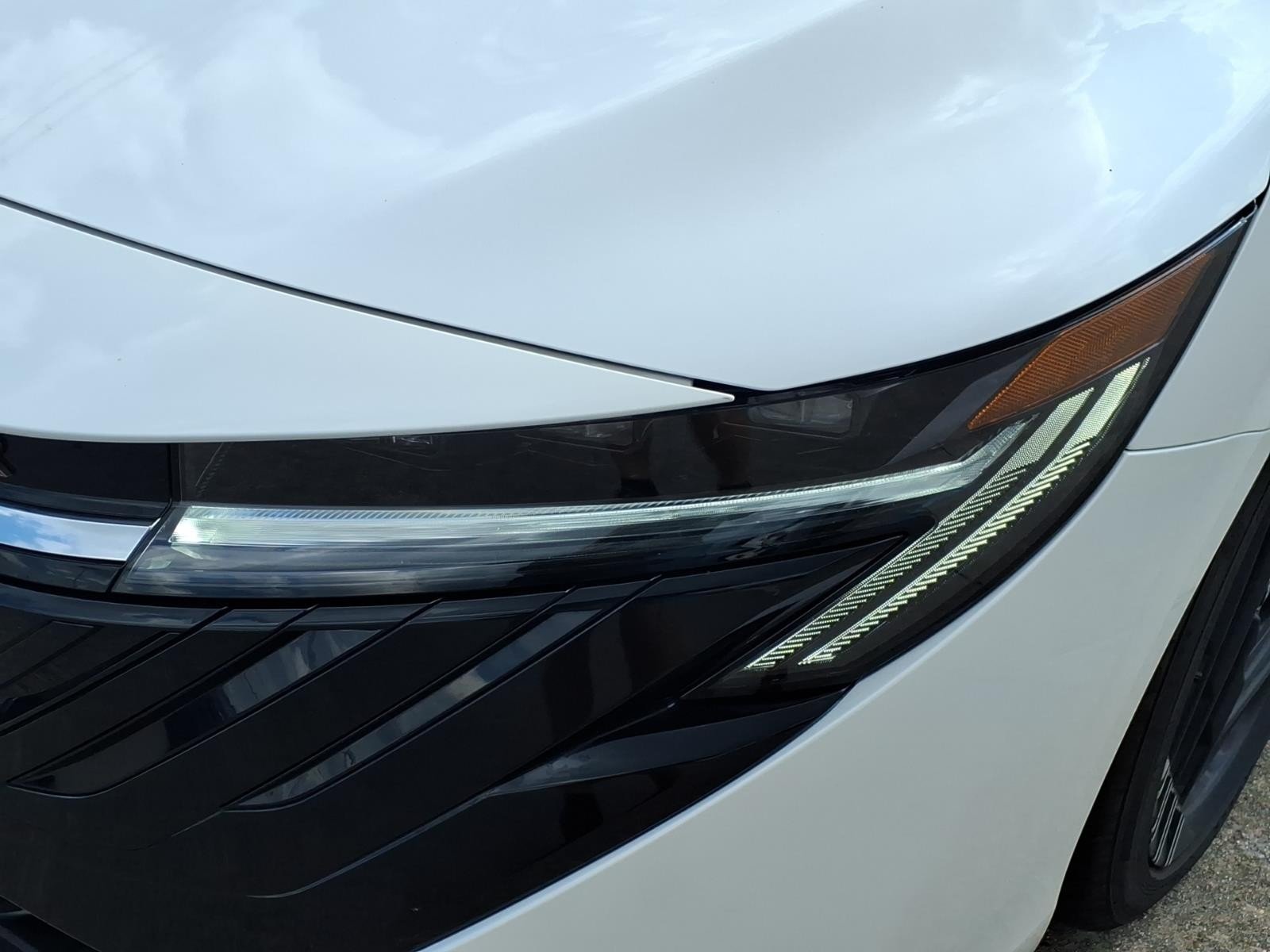 2026 Nissan Sentra SR White at Robbins Nissan