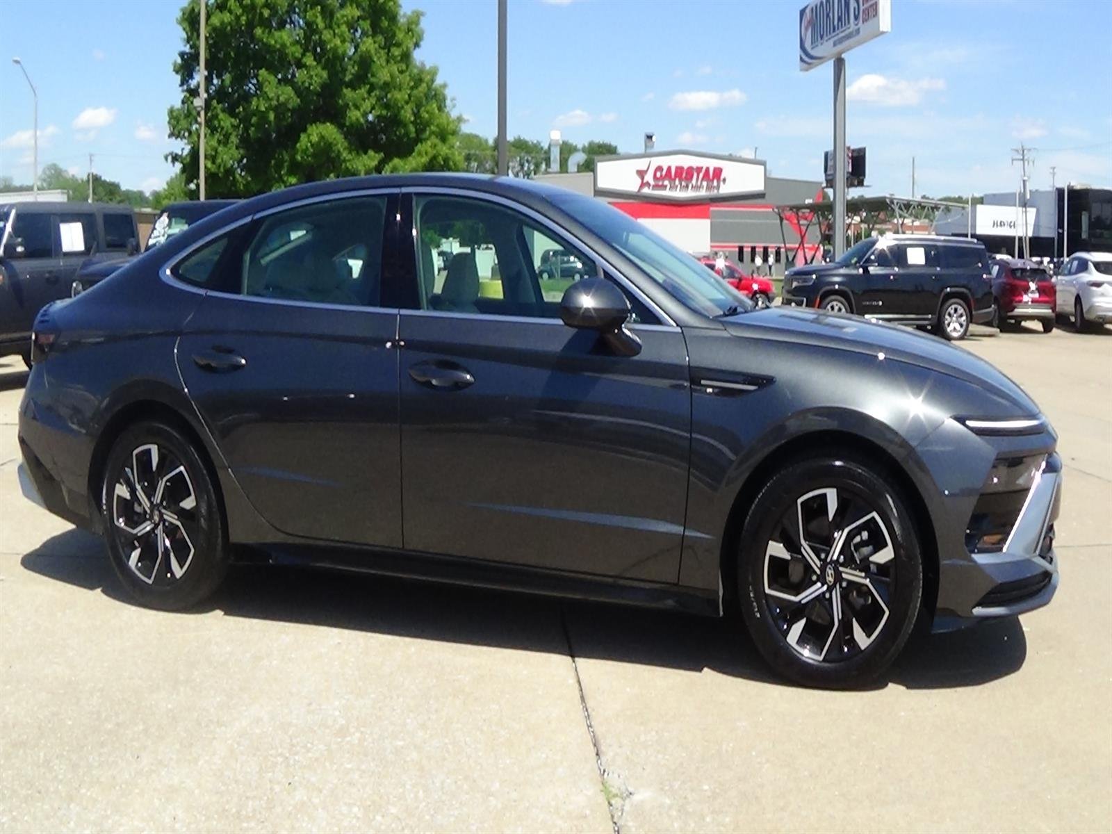Certified Used 2025 Portofino Gray Metallic (t2g) Hyundai SEL image 5