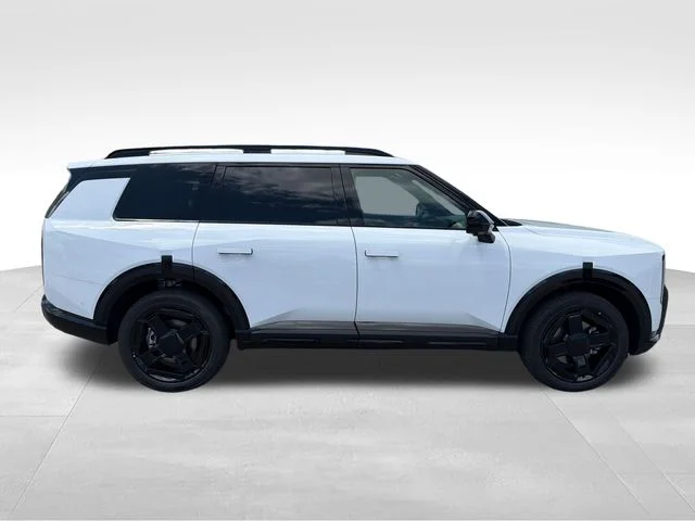 New 2027 Glacial White Pearl Kia X-LINE SX image 8