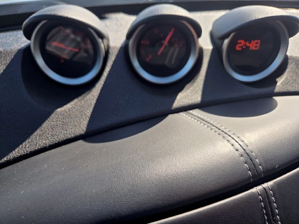 Used 2014 Gray Nissan Base image 15