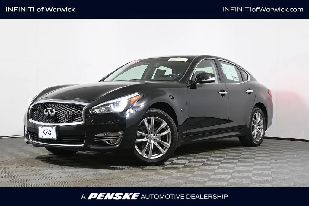 2019 INFINITI Q70 LUXE