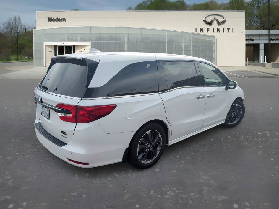 Used 2022 Platinum White Honda Elite image 4