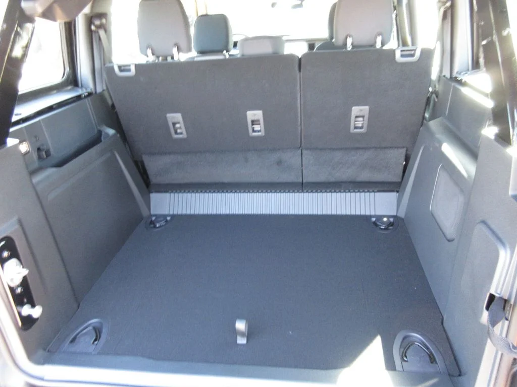 2025 Ford Bronco 4-Door Base - Photo 26