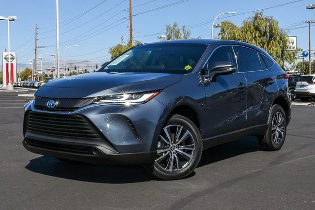 2023 Toyota Venza LE Hybrid AWD's photo