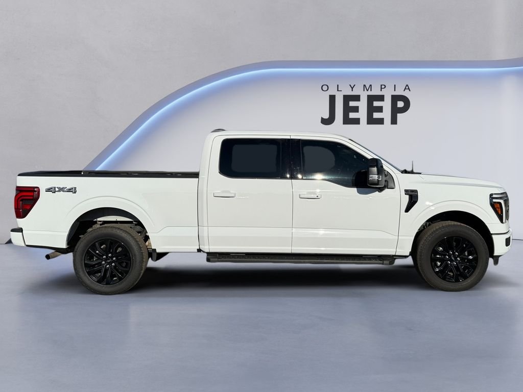 Used 2025  Ford Lariat image 7