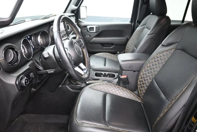 Used 2023 Black Clearcoat Jeep High Altitude image 17