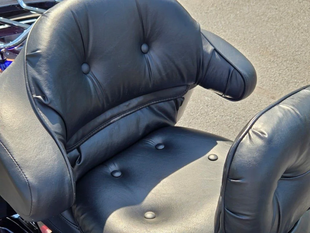 Used 2004 Blue Harley-Davidson  image 12