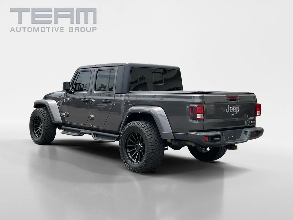 Used 2021 Gray Jeep Overland image 5