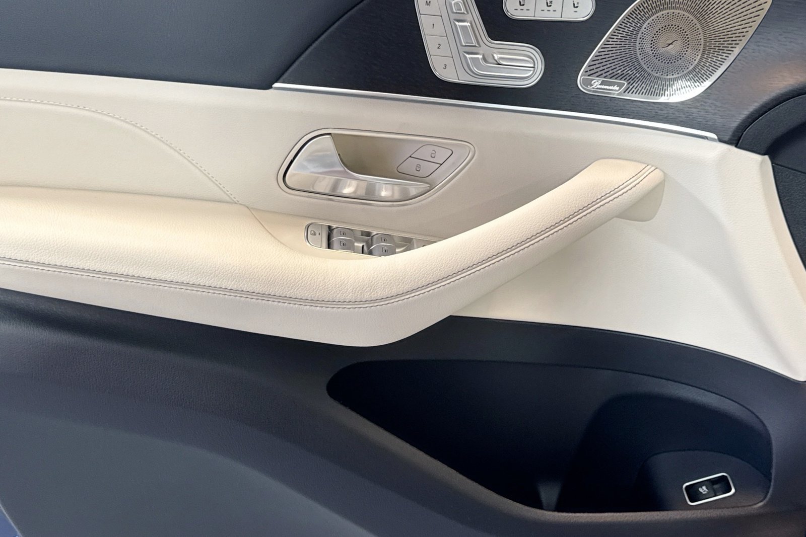 New 2026 Twilight Blue Metallic Mercedes-Benz GLS 450 image 16