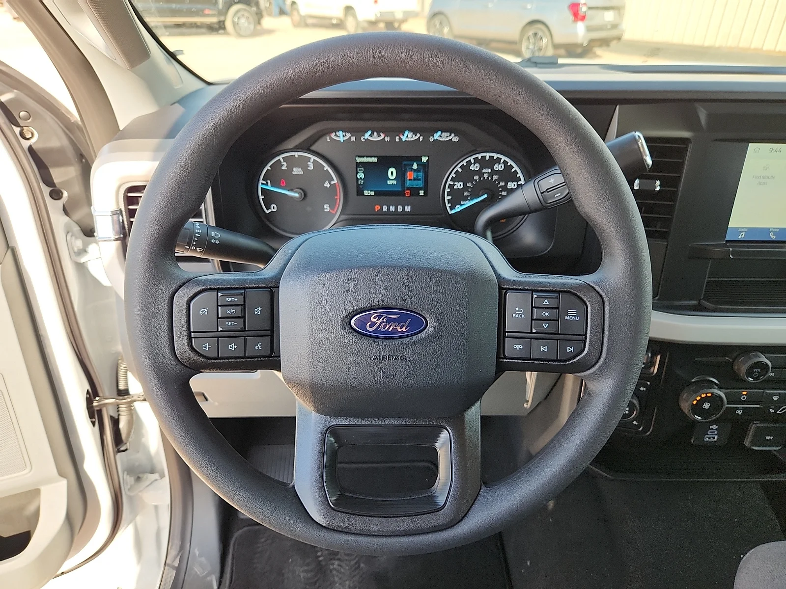 New 2027 Oxford White Ford XLT image 21