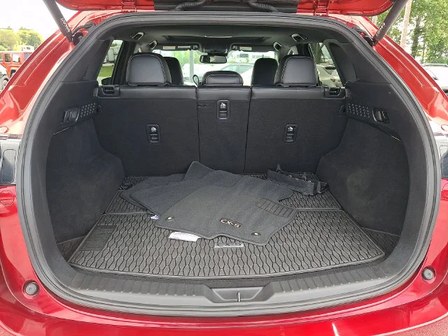 Used 2022 Red Mazda 2.5 Turbo image 31