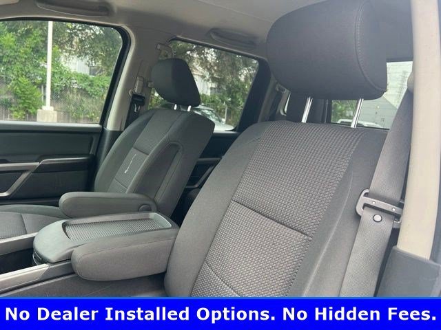 Used 2015 Glacier White Nissan SV image 7