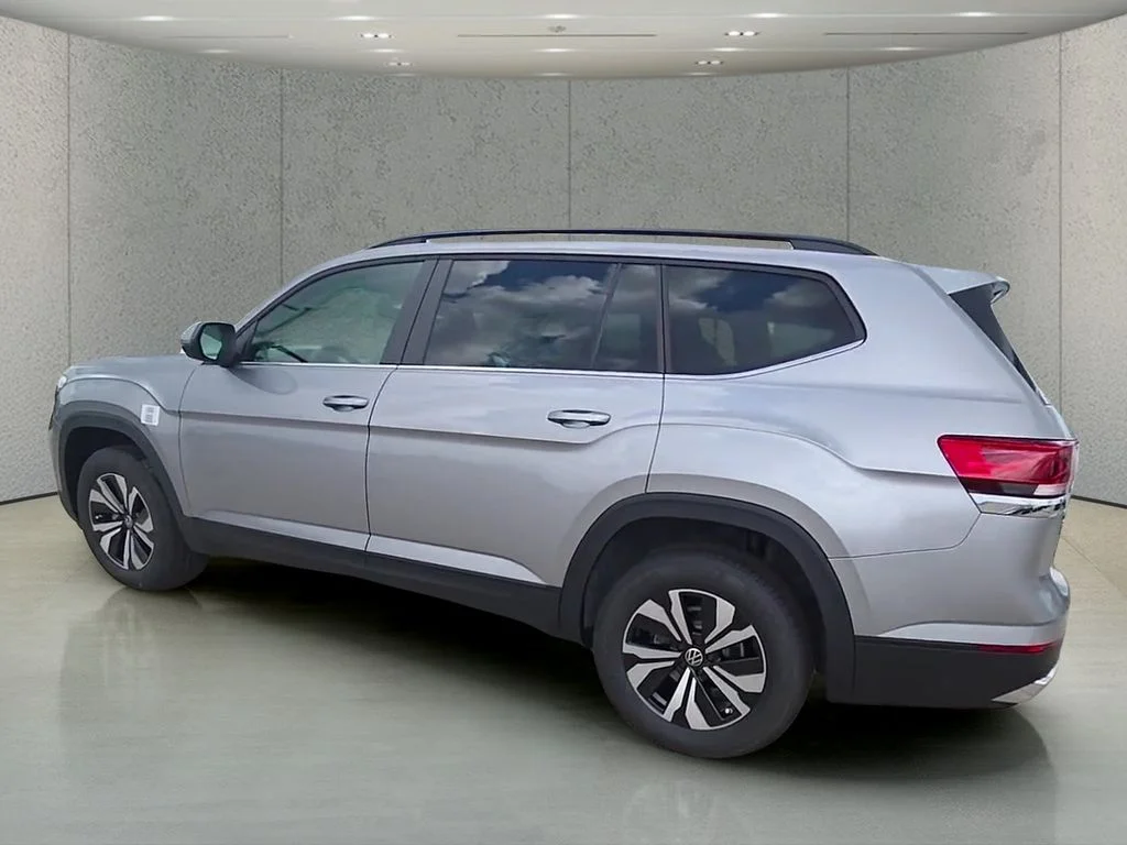 New 2026 Silver Volkswagen 2.0T SE image 38