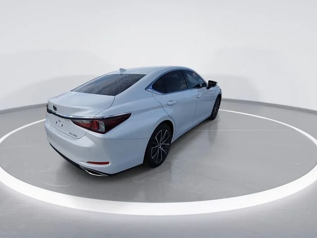 2025 Lexus ES 350 - Photo 8