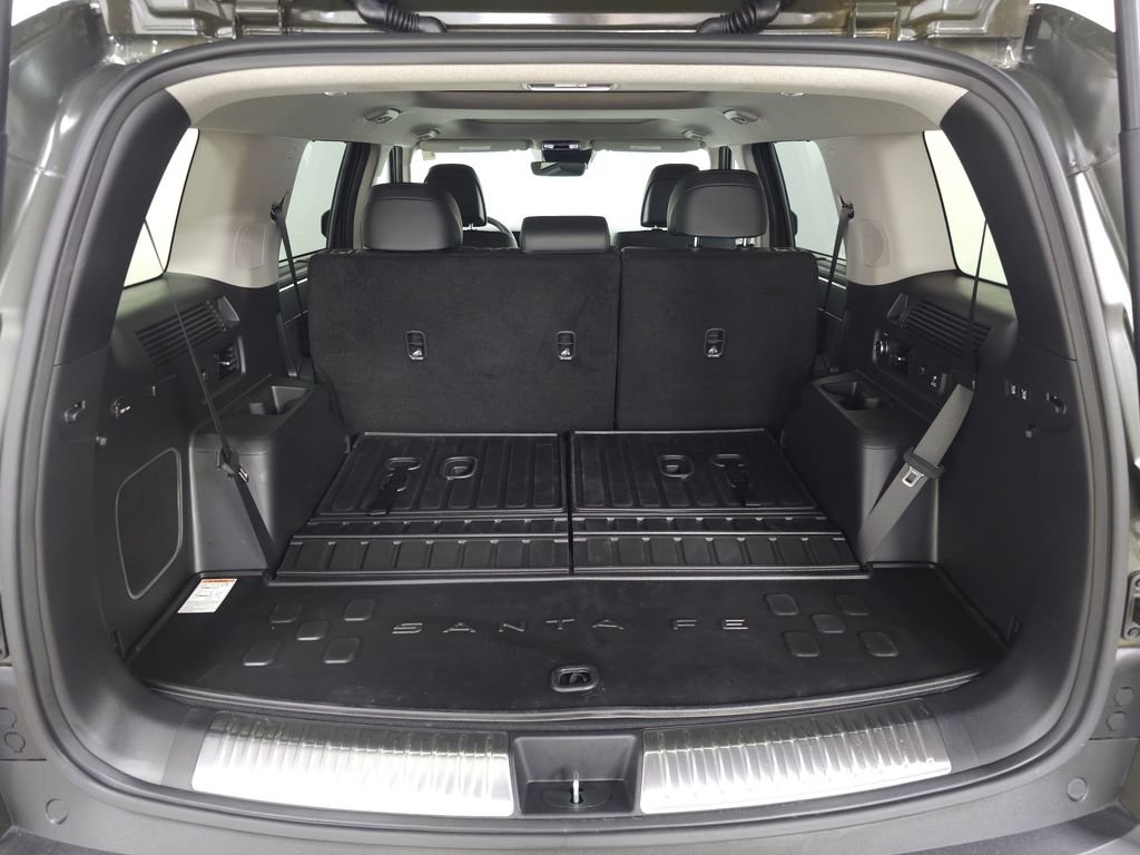 2026 Hyundai Santa Fe Limited - Photo 9