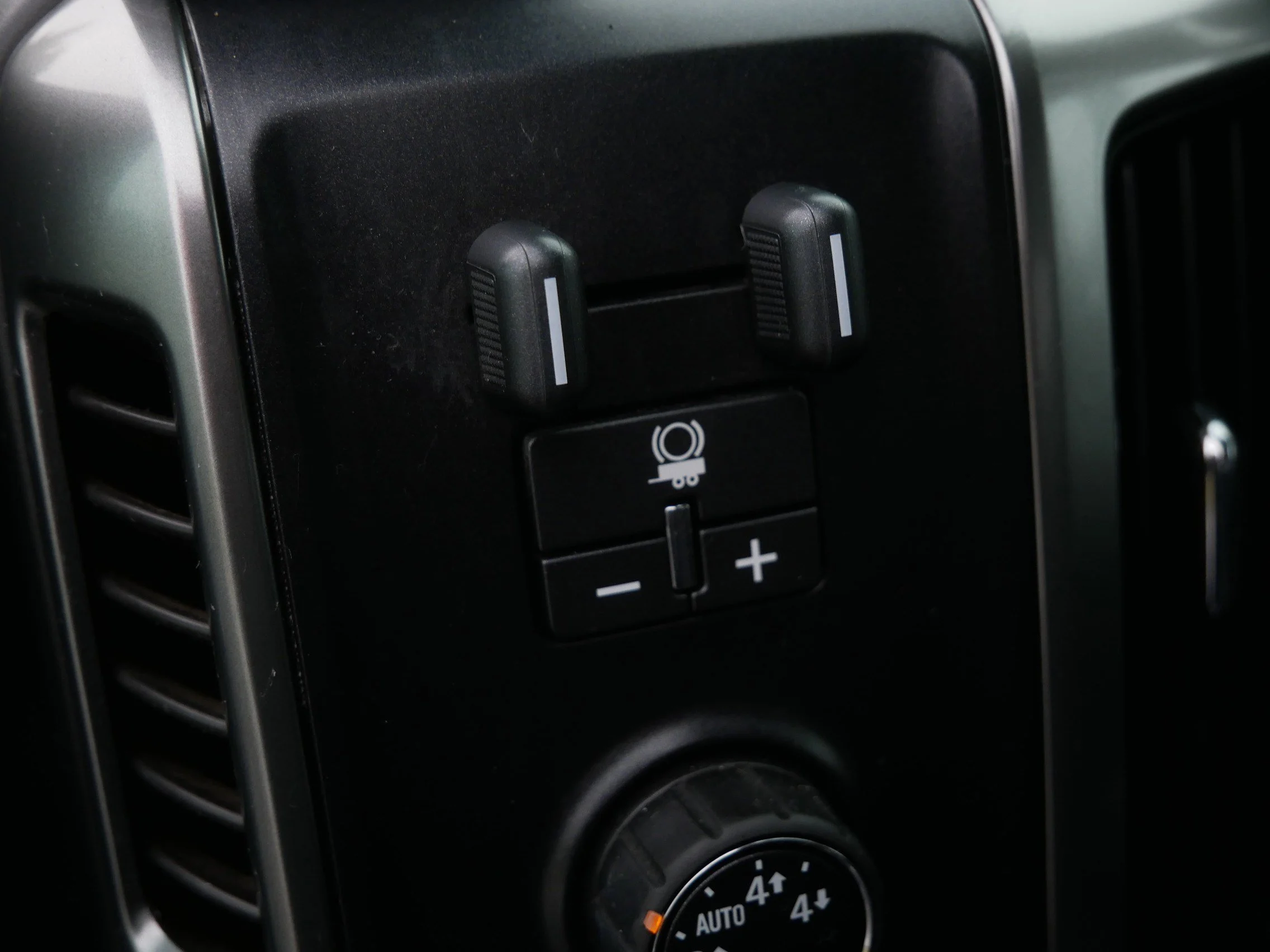 Used 2015 Black Chevrolet LT image 20