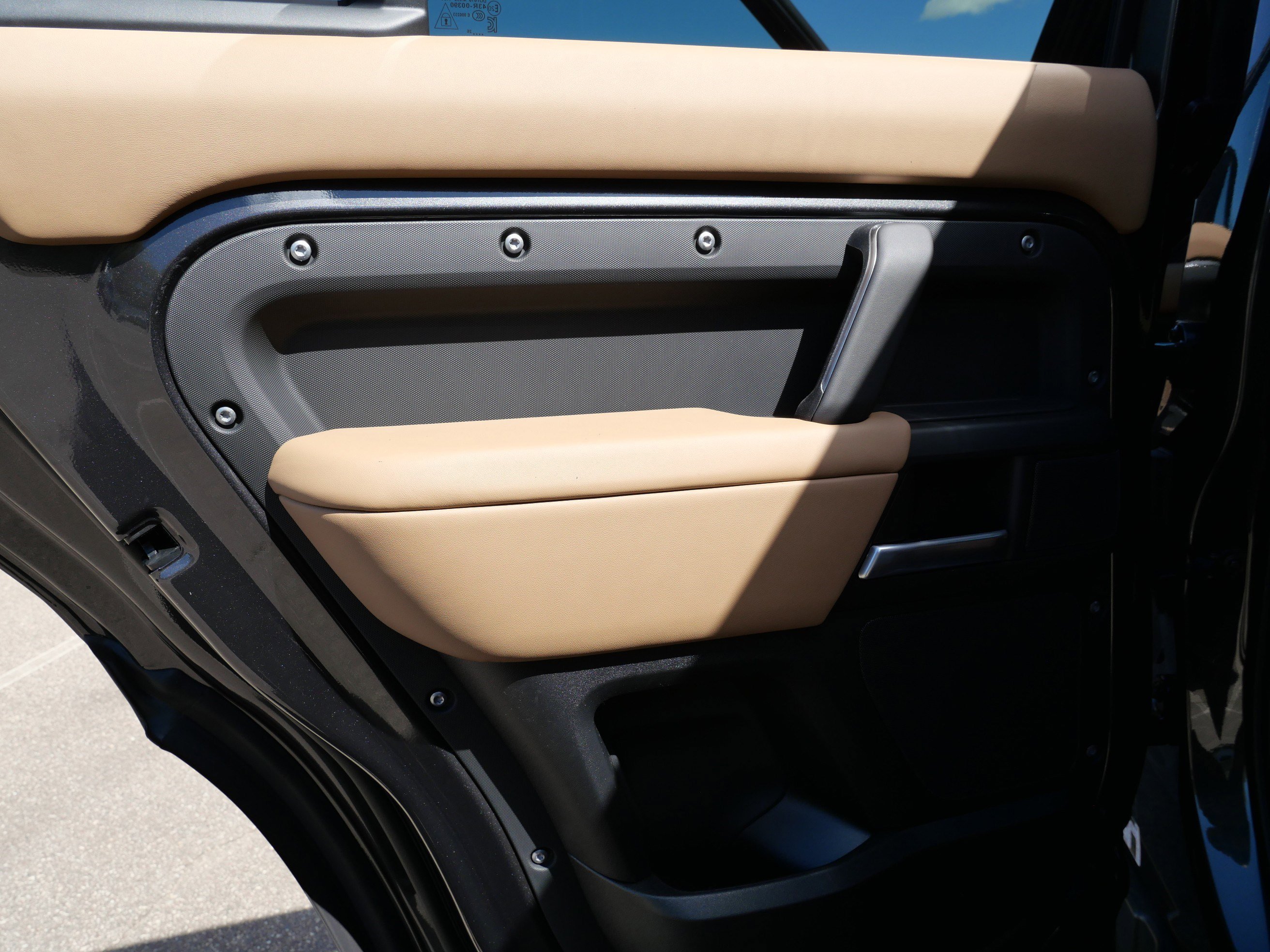 New 2026 Carpathian Grey Land Rover X-Dynamic SE image 7