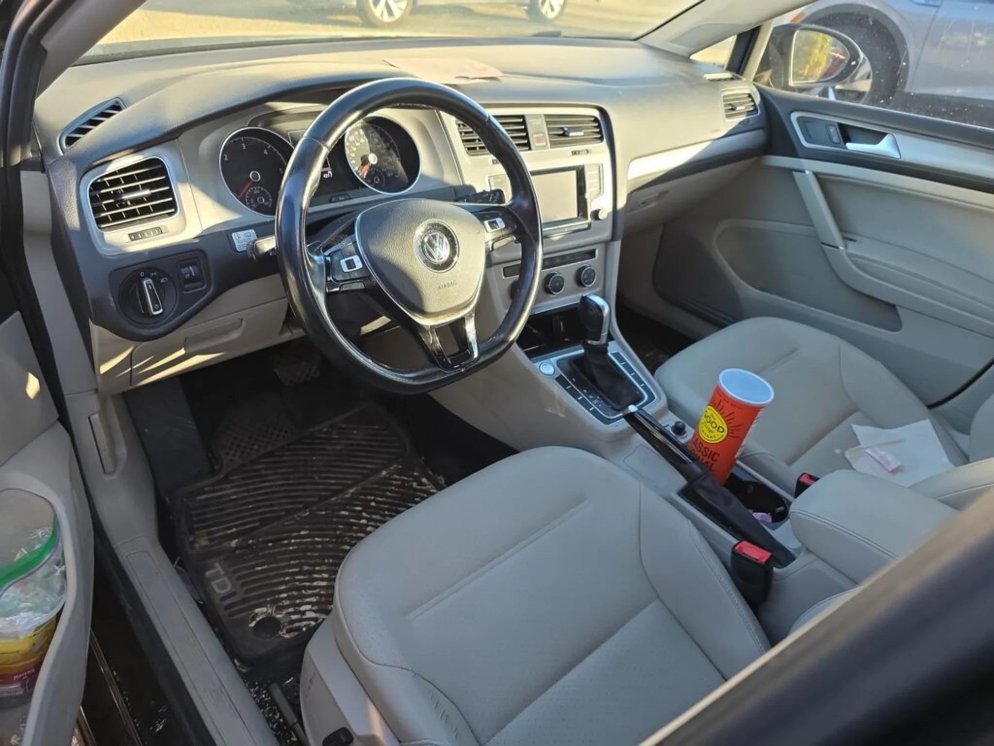 Used 2015 Black Volkswagen TDI S image 12