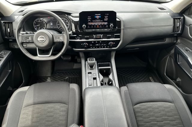 Used 2025 White Nissan SV image 12