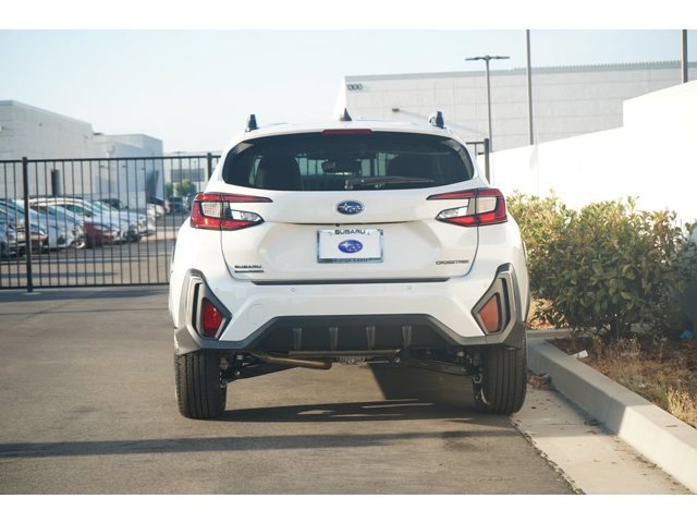 New 2026 CRYSTAL WHITE PEARL Subaru Limited image 4