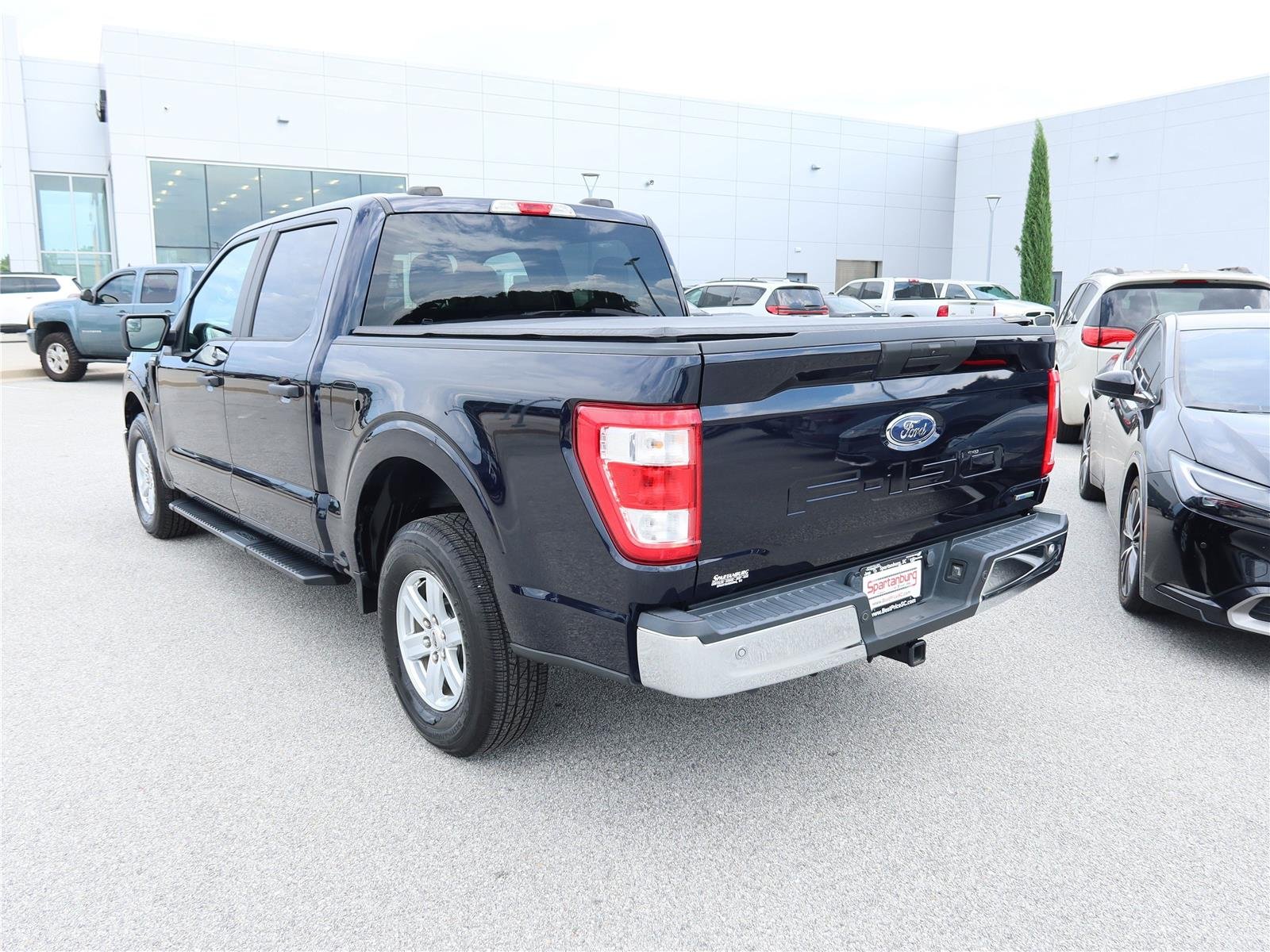 Used 2022 Antimatter Blue Metallic Ford XL image 12