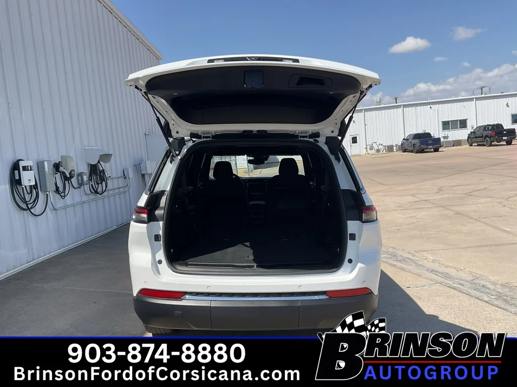 Used 2024 Bright White Clearcoat Jeep Laredo image 12