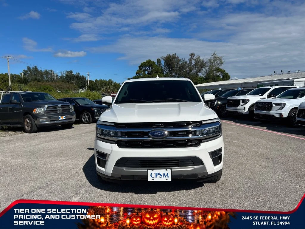 Used 2024 White Ford Limited image 3