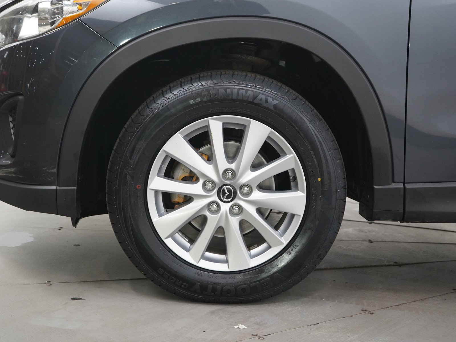Used 2015 Meteor Gray Mica Mazda Sport image 27