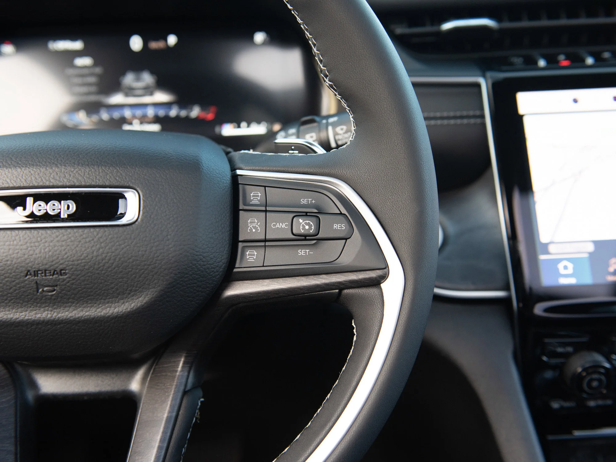 New 2025 Grey Jeep Limited* image 11