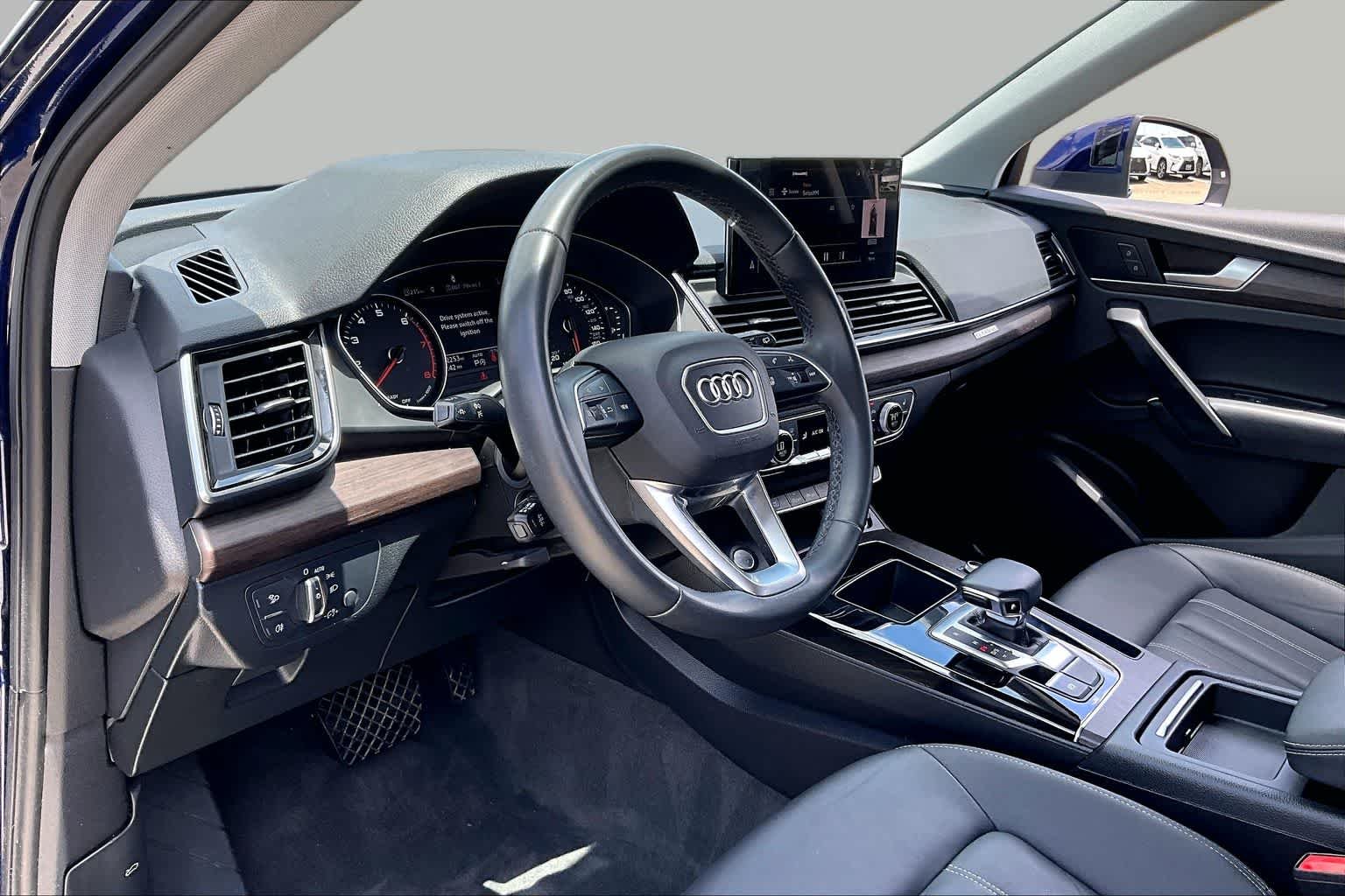 Used 2021 Navarra Blue Metallic Audi Premium image 16