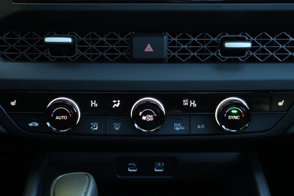 2025 Honda Accord SE - Photo 17