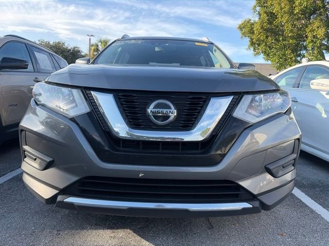 Used 2019 Gray Nissan SV image 6