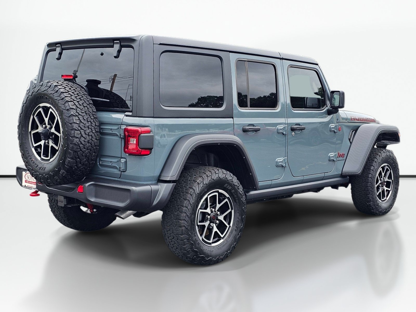 Used 2024 Anvil Clear Coat Jeep Rubicon image 10