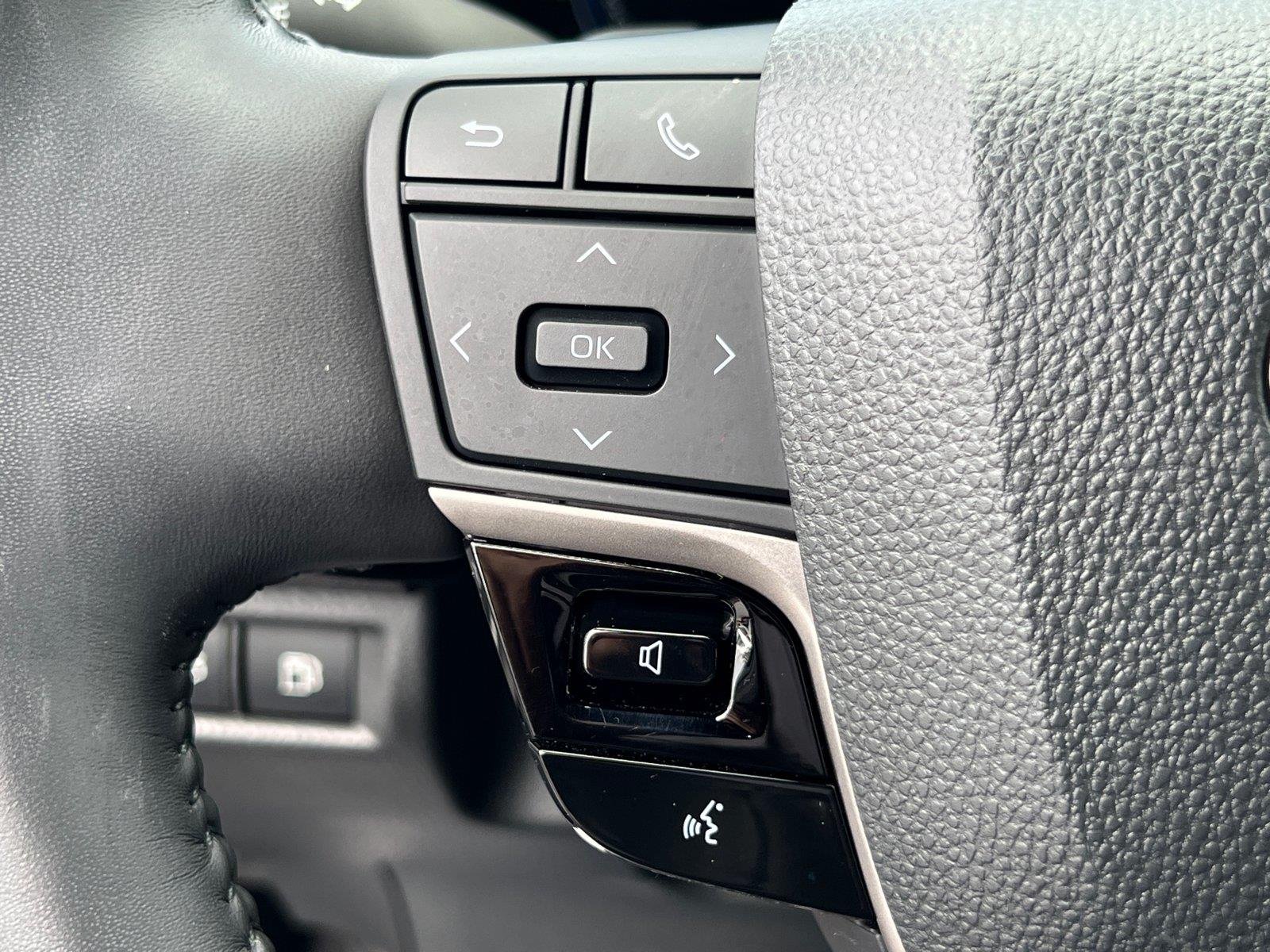 Used 2025 Heavy Metal Toyota XSE image 24