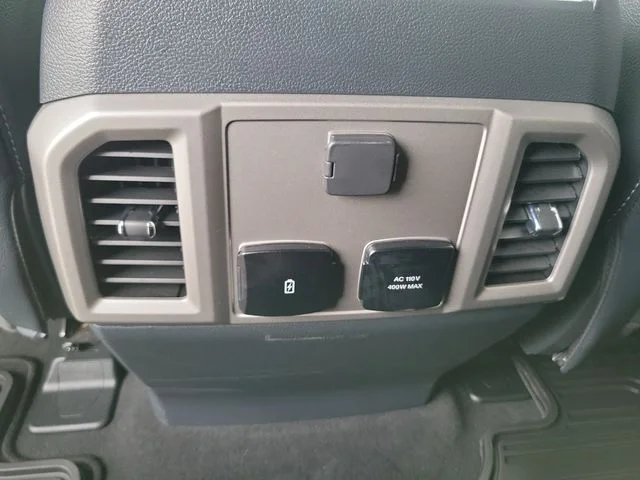 Certified Used 2022 Silver Metallic Ford Lariat image 20