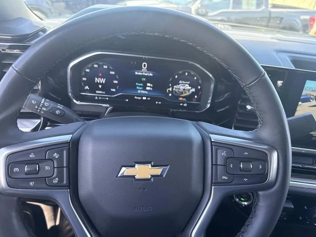 Used 2025 Black Chevrolet LT image 26