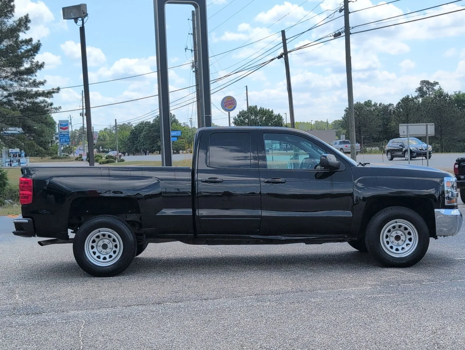 Used 2018 BLACK Chevrolet LT image 7