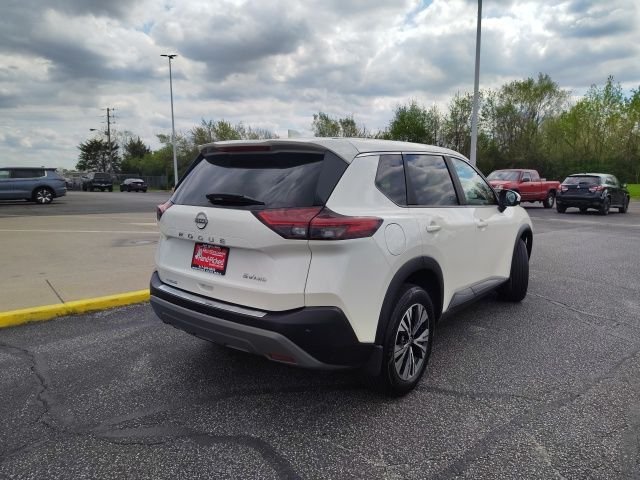 Used 2023 White Nissan SV image 7