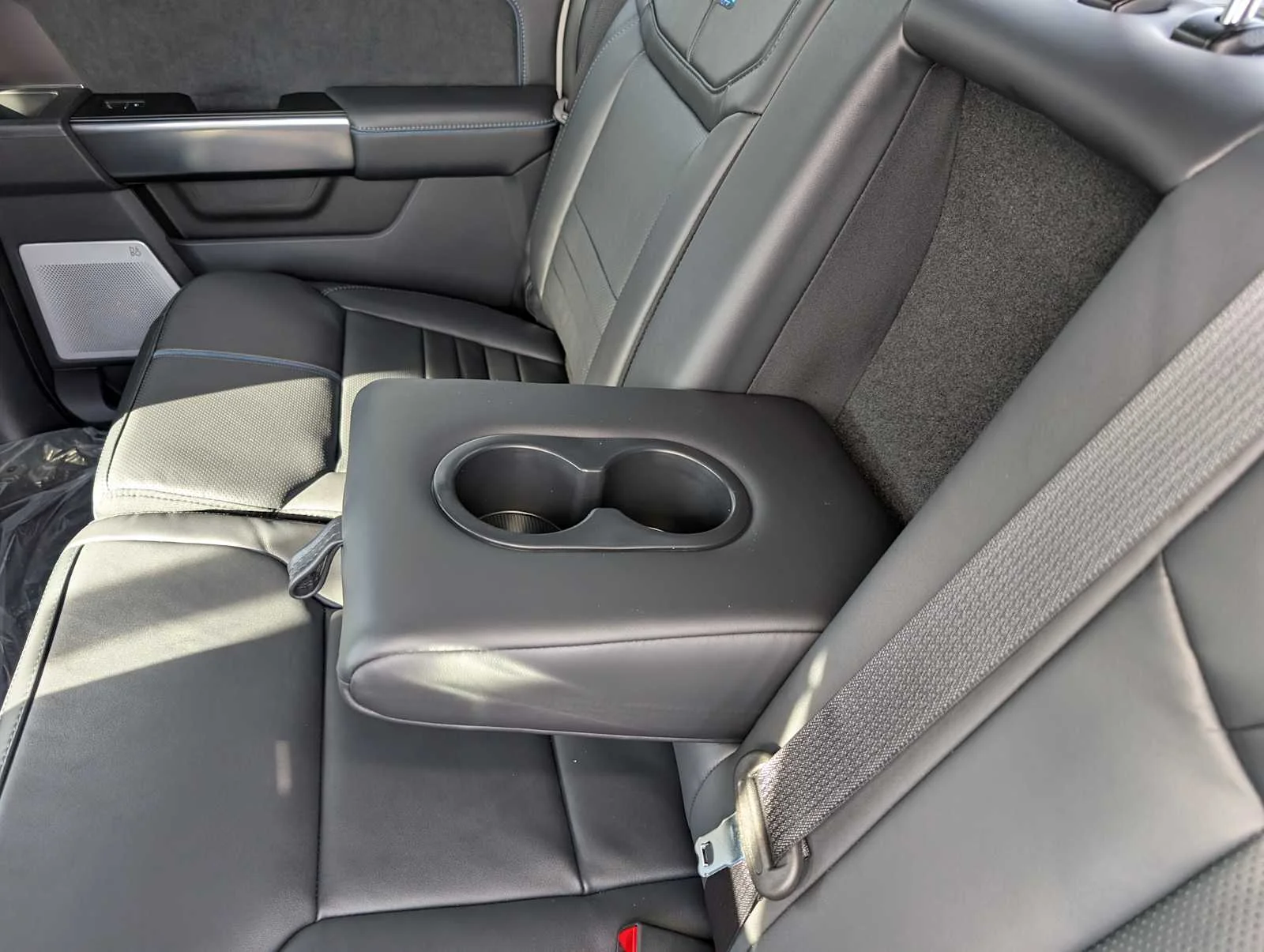 New 2026 Star White Metallic Tri-Coat Ford F-250® Platinum® image 18