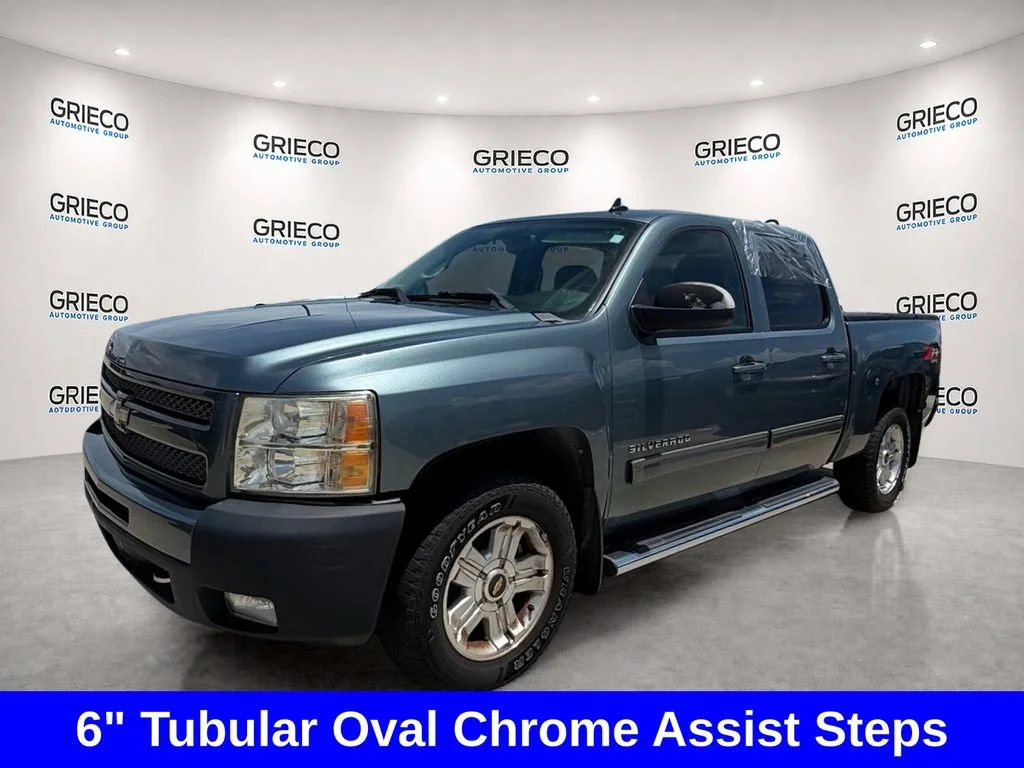 Used 2011 BLUE GRANITE METALLIC Chevrolet LT image 3