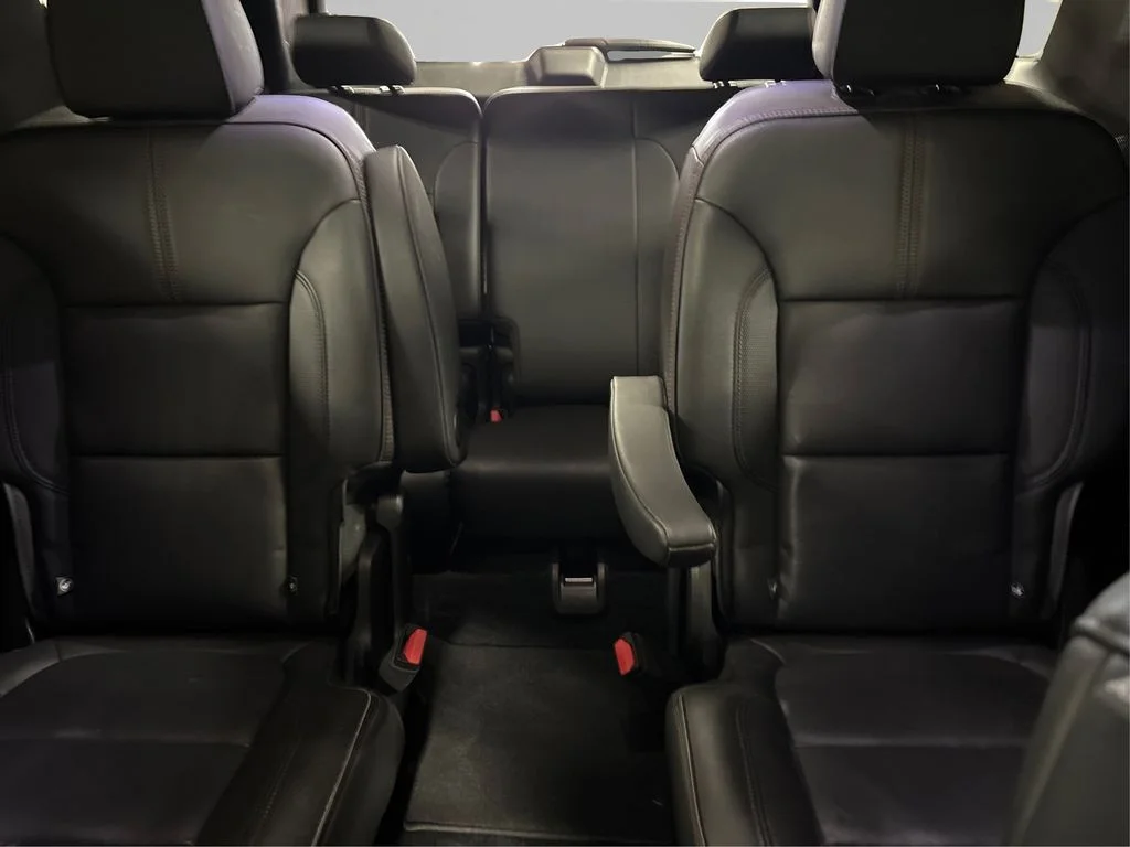Used 2023 Gray Chevrolet RS image 20