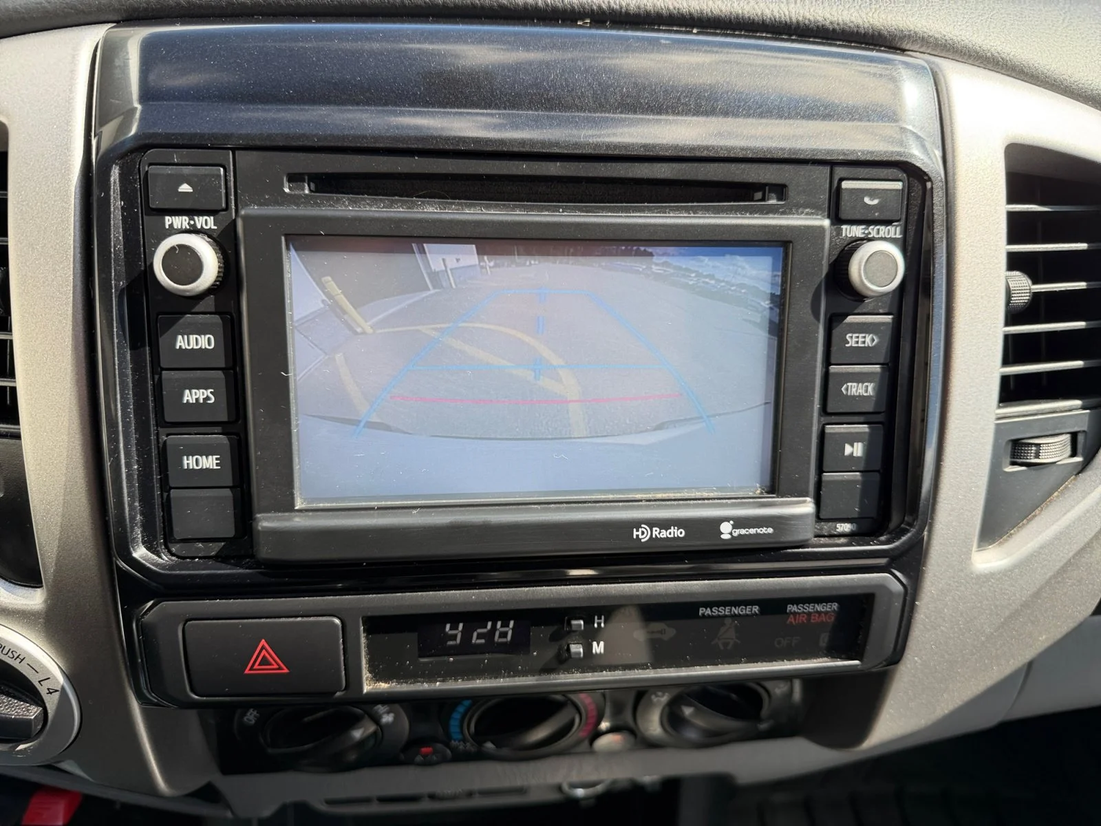 Used 2014 Super White Toyota Base image 31
