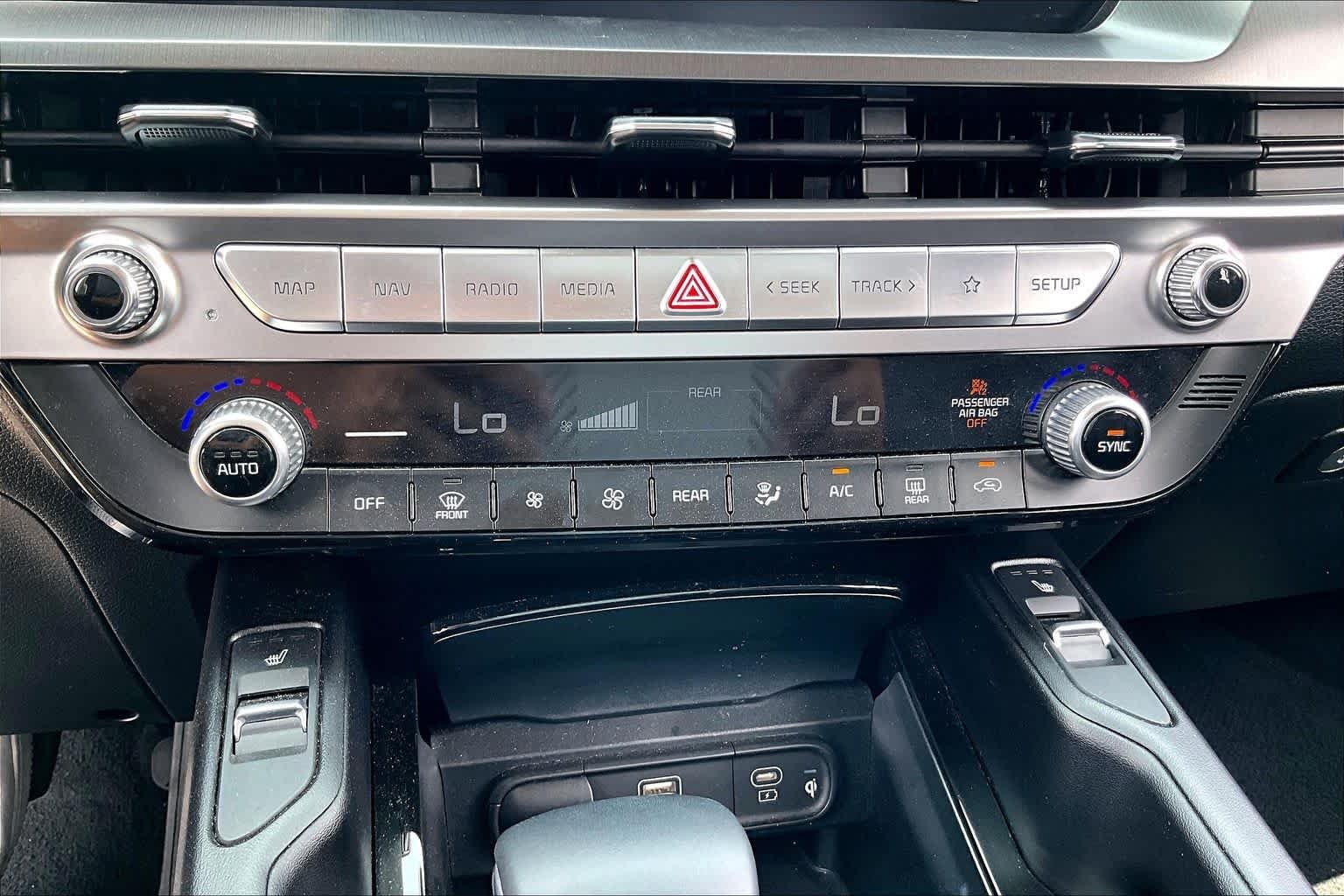 Used 2025 Glacial White Pearl Kia S image 32