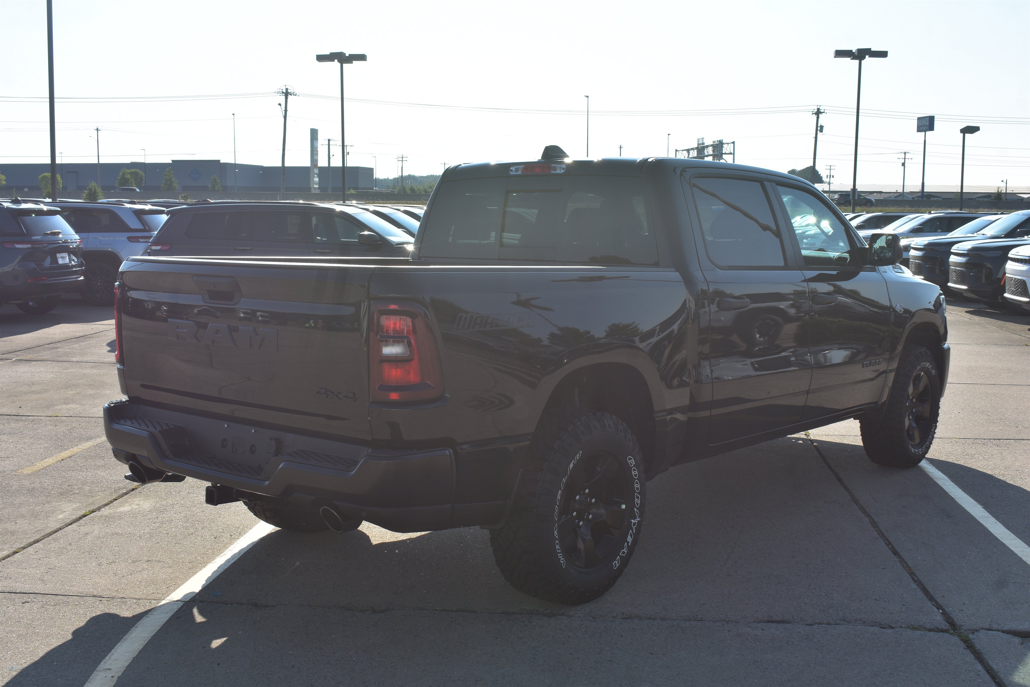 New 2026 Diamond Black Crystal Pearl-Coat Exterior Paint RAM Warlock image 5
