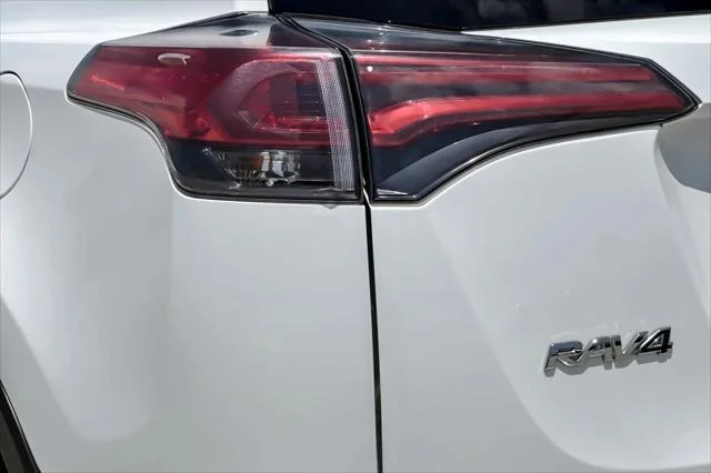 Certified Used 2018 Super White Toyota LE image 20