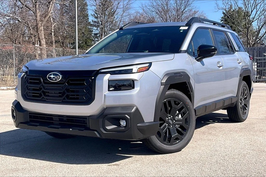 New 2026 ICE SILVER METALLIC Subaru Limited XT image 2