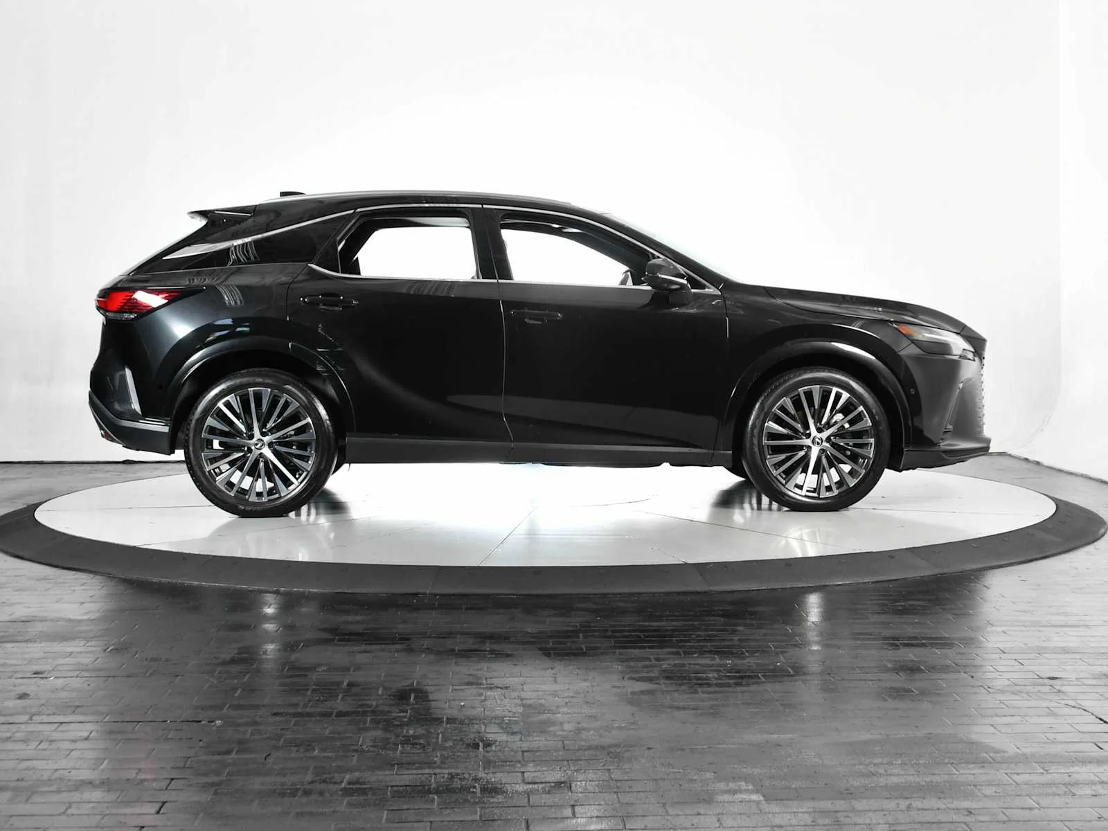 Used 2024 Caviar Lexus Premium Plus image 8