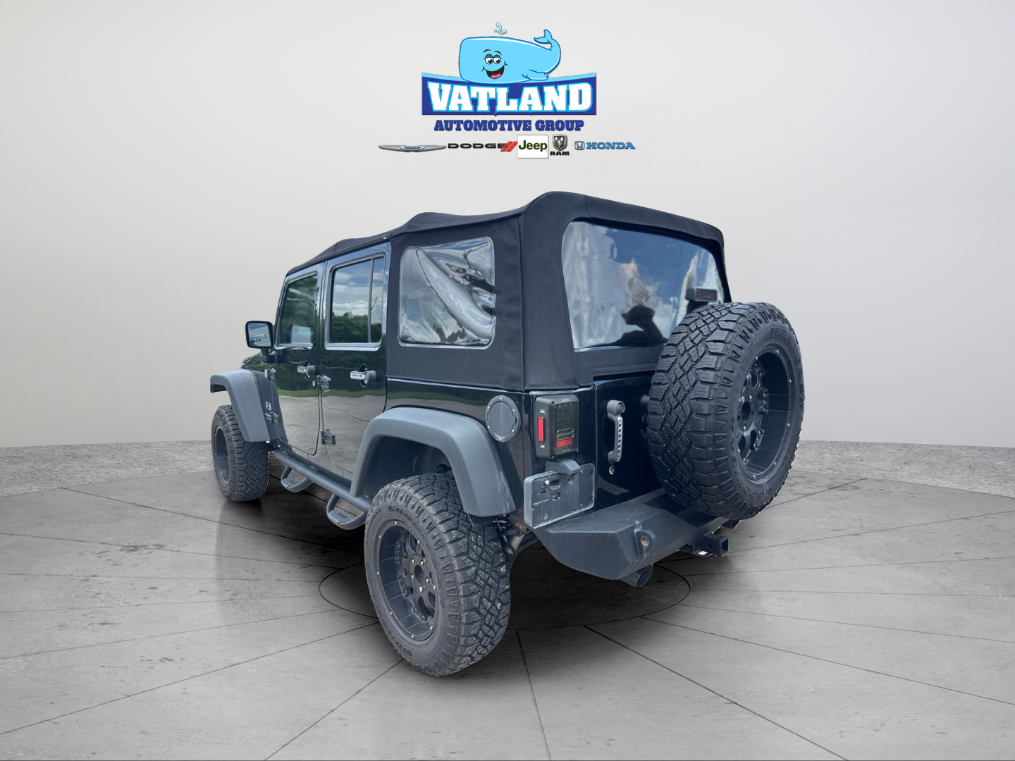 Used 2008 Black Jeep Unlimited X image 3