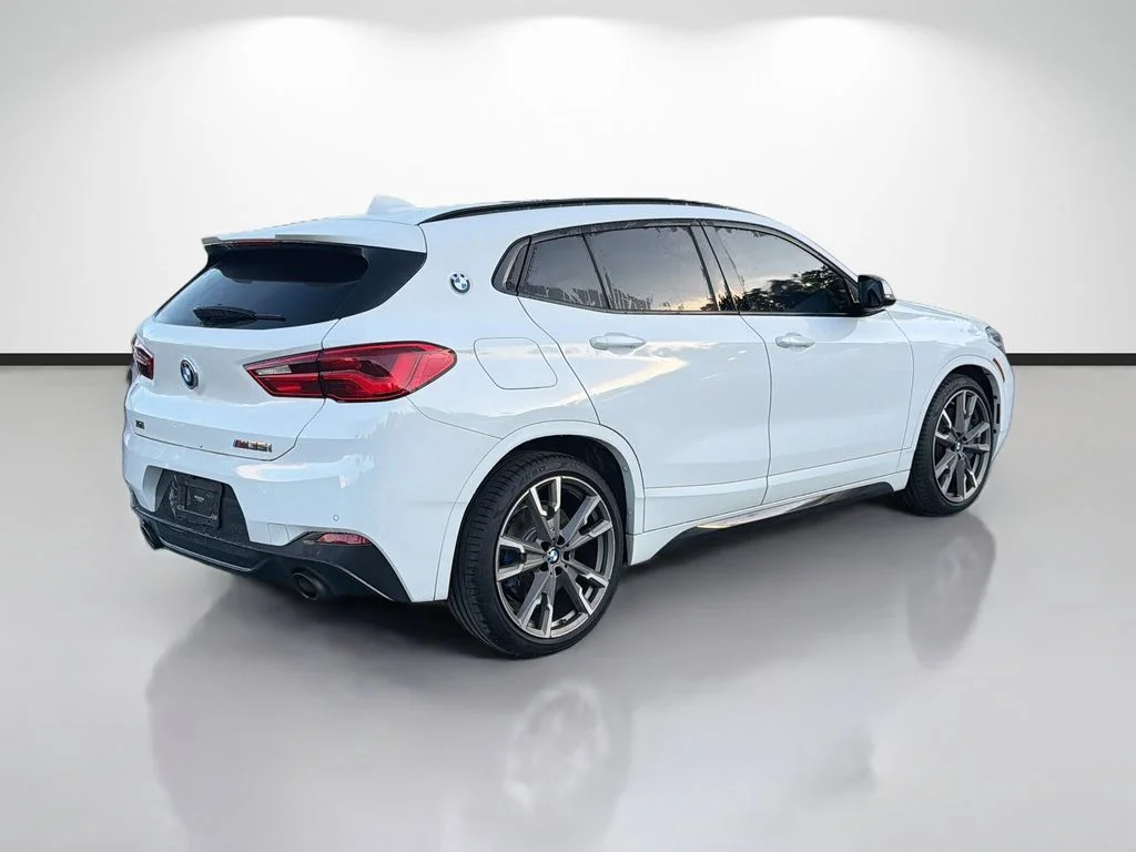 Used 2020 White BMW M35i image 3